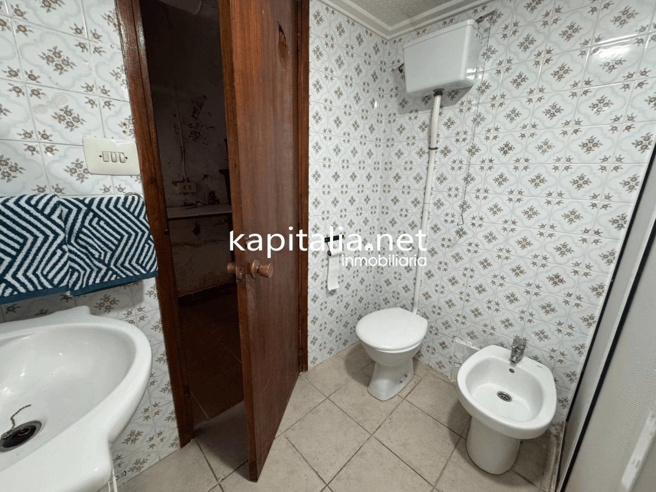 Casa de tres plantas a la venta en Ontinyent
