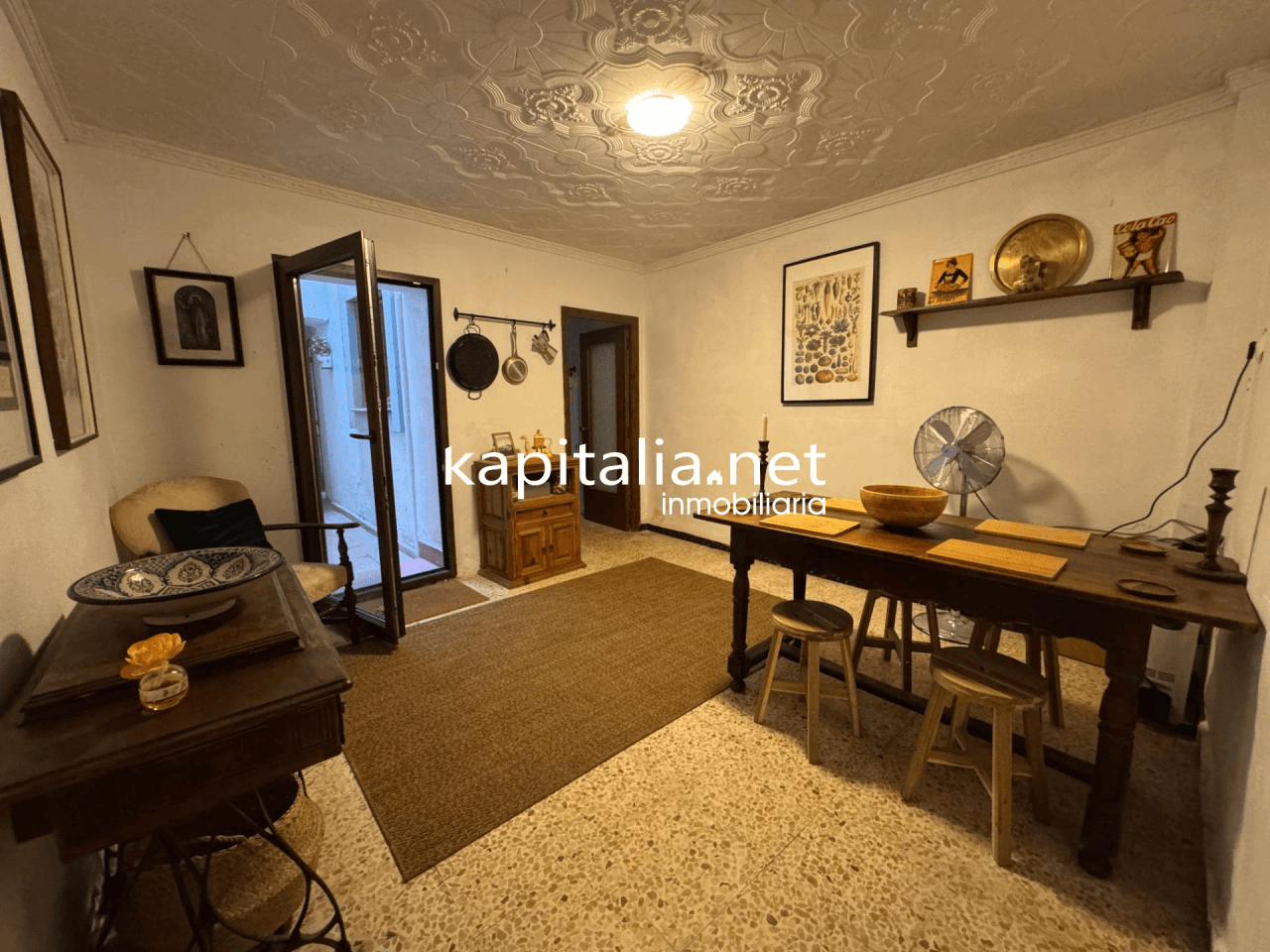 Casa de tres plantas a la venta en Ontinyent