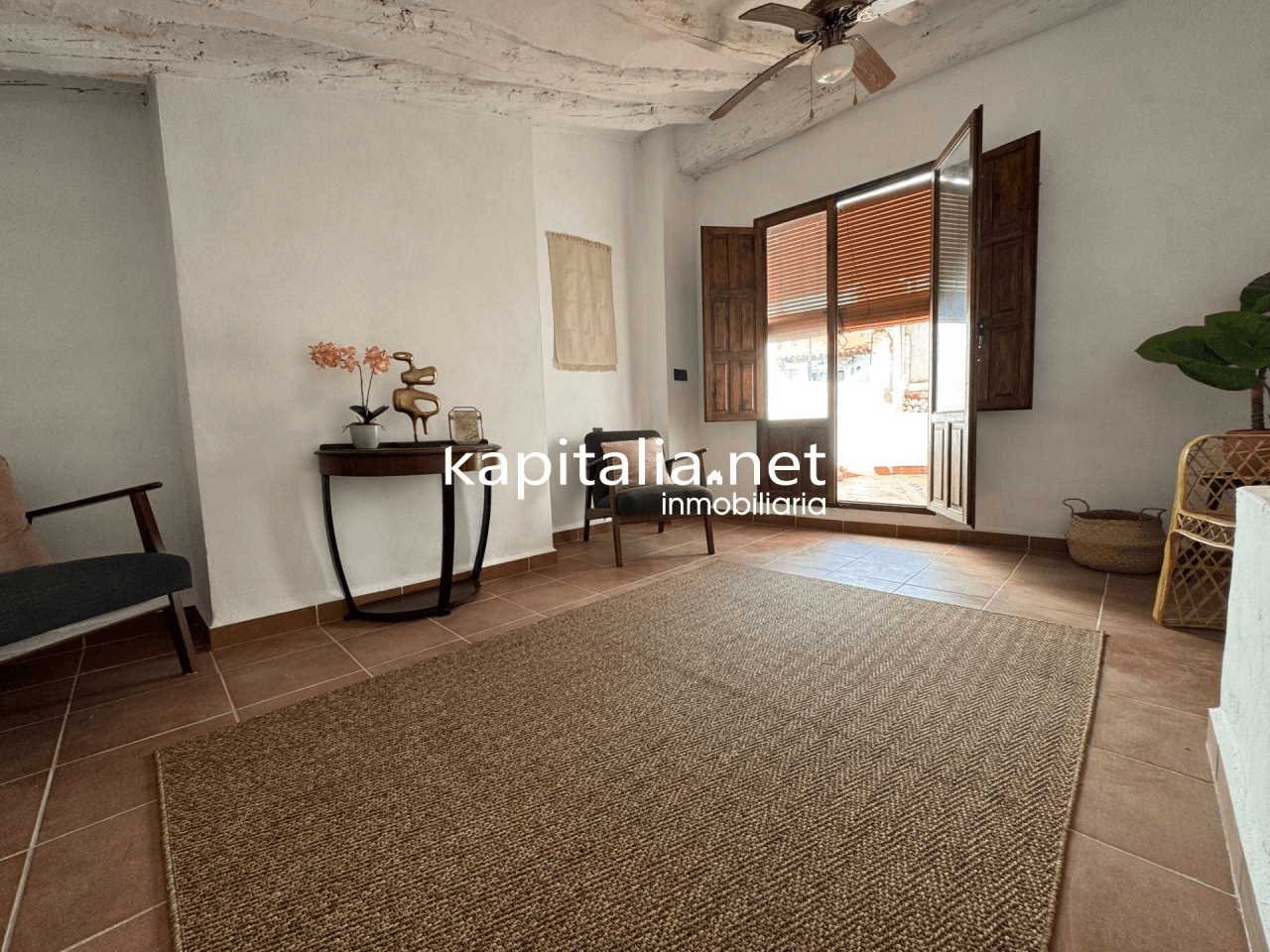 Casa de tres plantas a la venta en Ontinyent