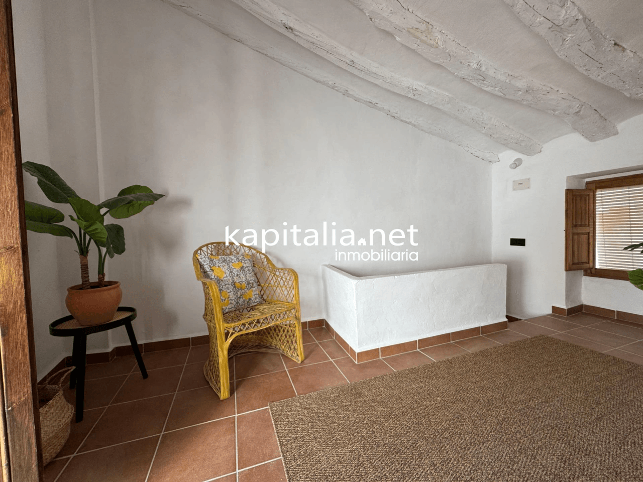 Casa de tres plantas a la venta en Ontinyent