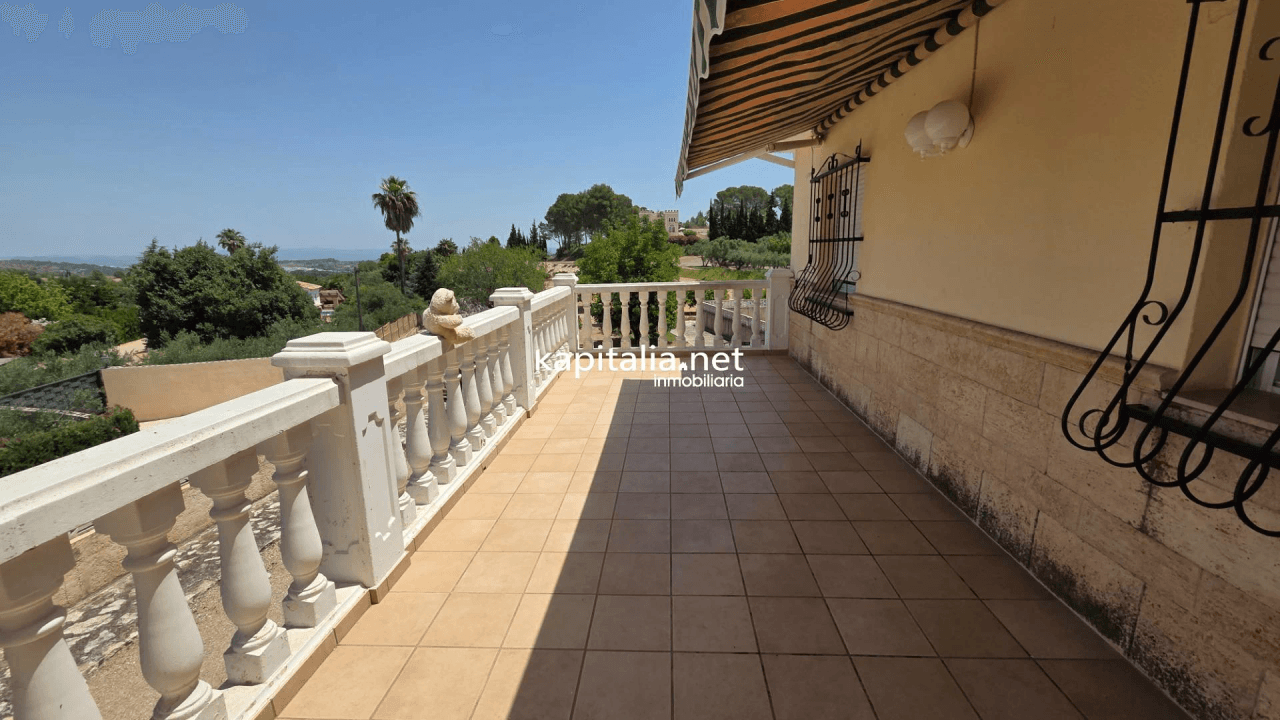 Espectacular chalet a la venta en Ontinyent