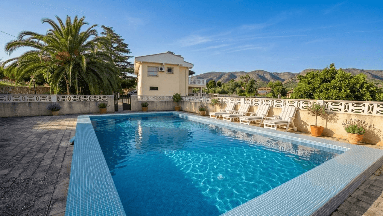 Espectacular chalet a la venta en Ontinyent