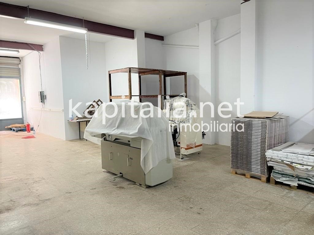 COMMERCIAL PREMISES FOR SALE IN ONTINYENT, EL LLOMBO AREA.