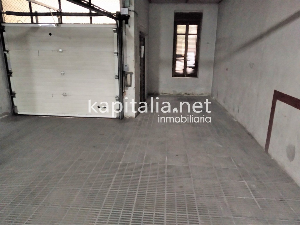 Garage for sale in Ontinyent, San Jose area.