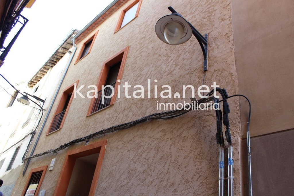 Casa con cueva en venta en Ontinyent