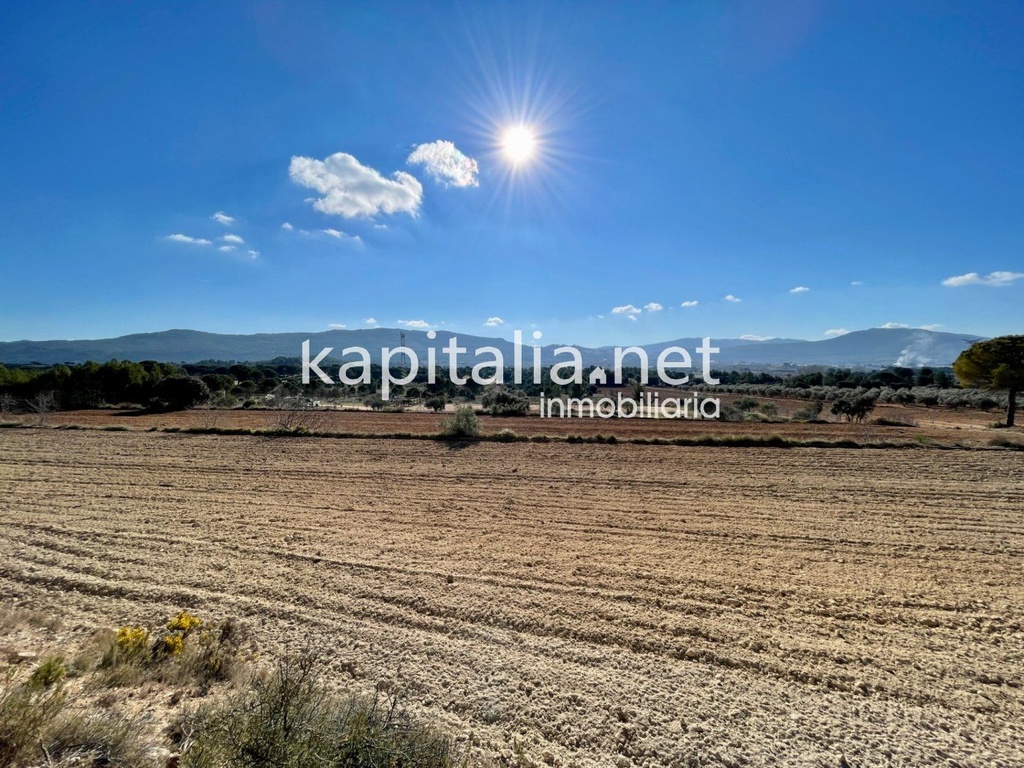 Terreno a la venta en Bocairent.