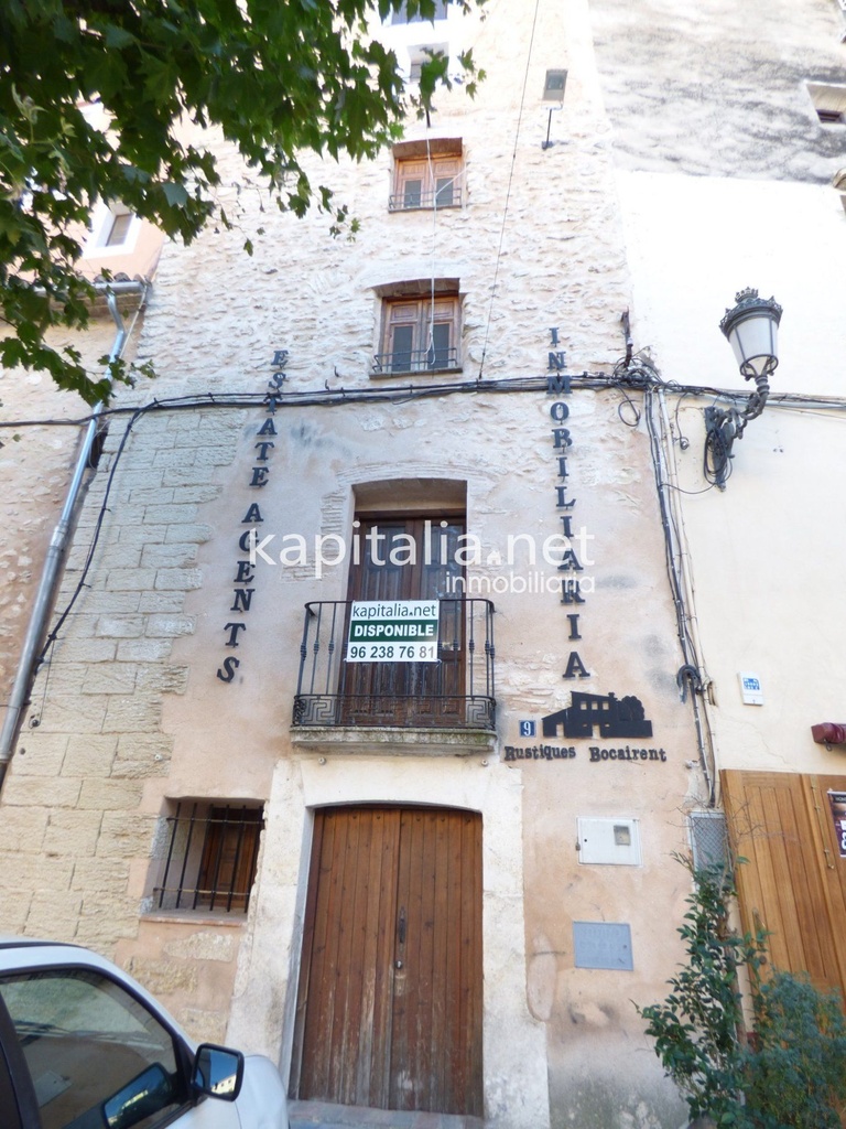 Premises for sale in Bocairent.