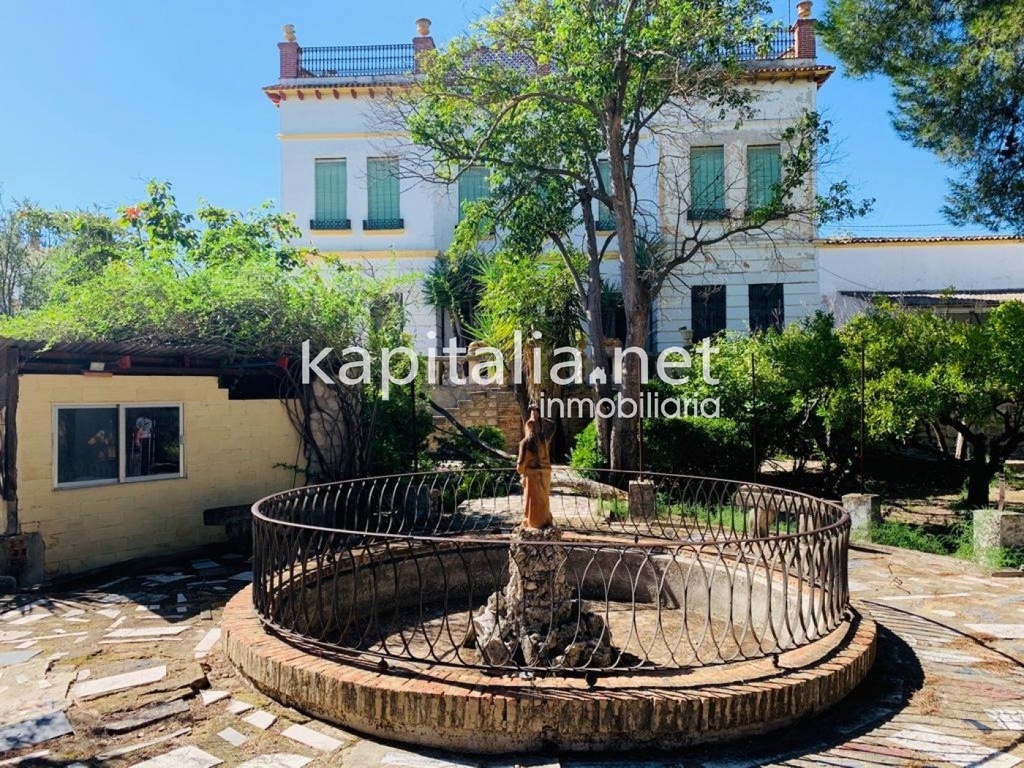 Finca for sale in Albaida.