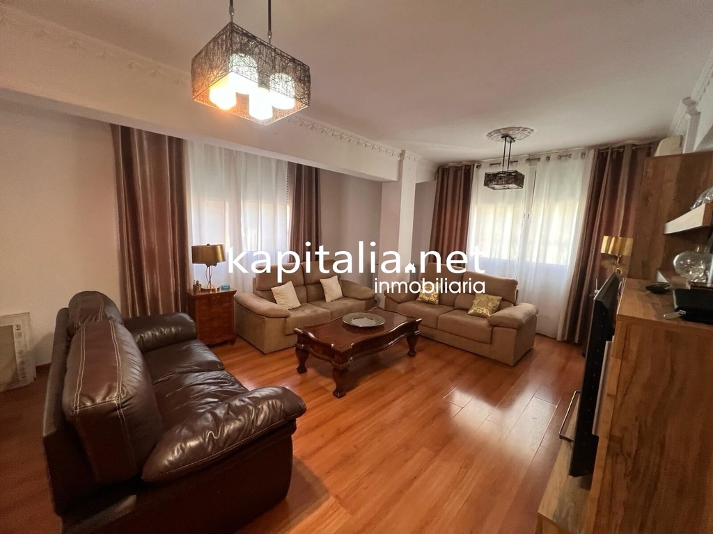 GREAT FLAT FOR SALE IN XATIVA