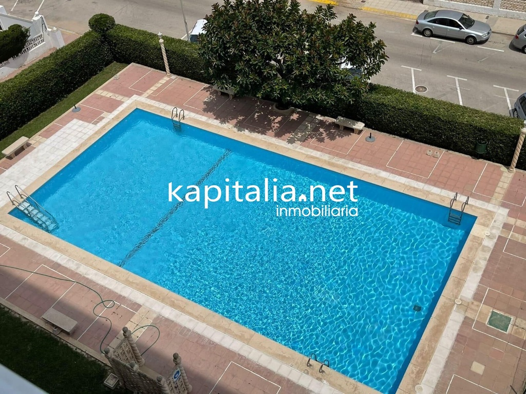 BONITO APARTAMENTO A LA VENTA EN PLAYA DE GANDIA