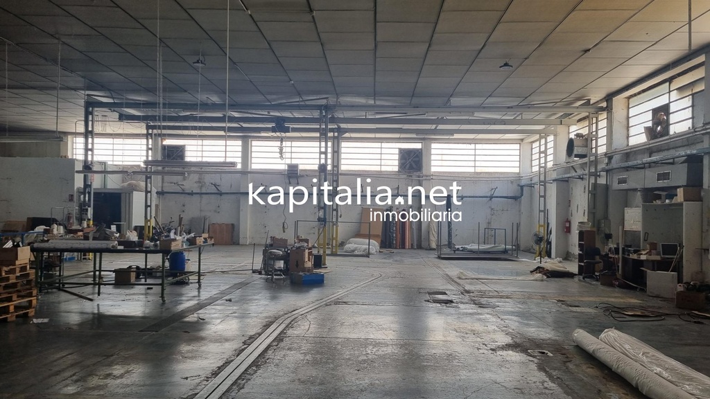 Nave industrial en alquiler en Ontinyent.