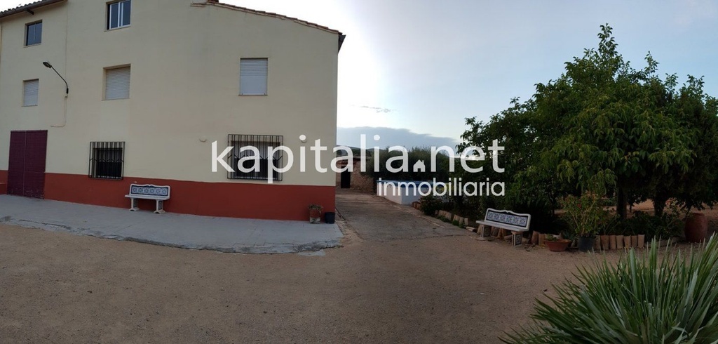 Chalet zum Verkauf in Ontinyent.