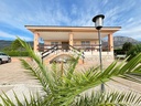 Refurbished villa in Gaianes