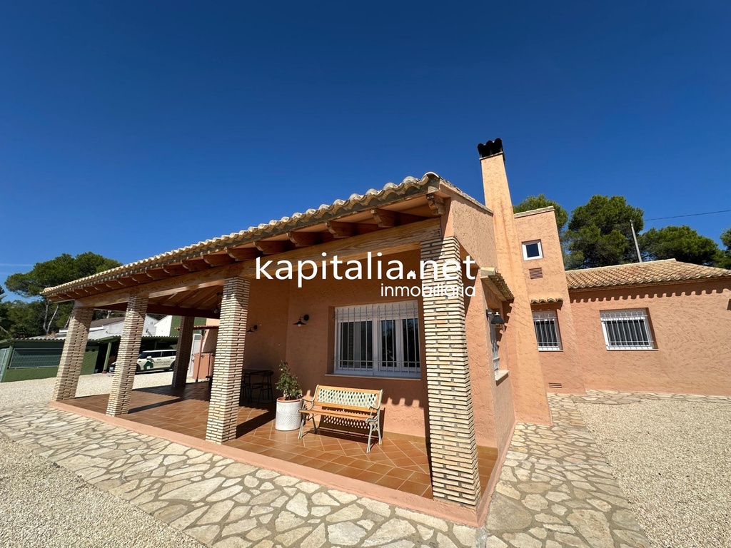 Chalet a la venta en Agullent