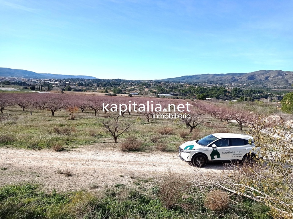 TERRAINS A VENDRE DANS LES COMMUNES D'ONTINYENT ET AGULLENT, ZONE CALS XOPS, MAISON ES CHOPS ET CAL