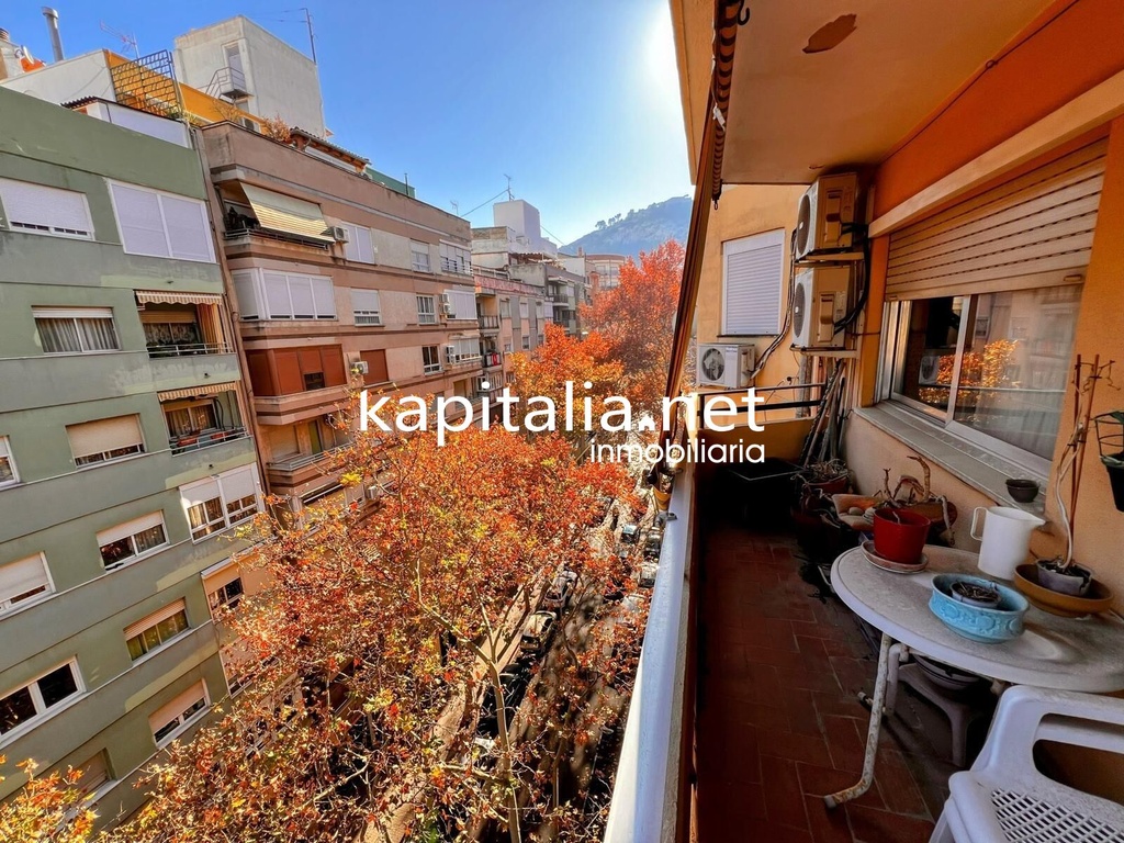 CENTRAL FLAT FOR SALE IN XATIVA