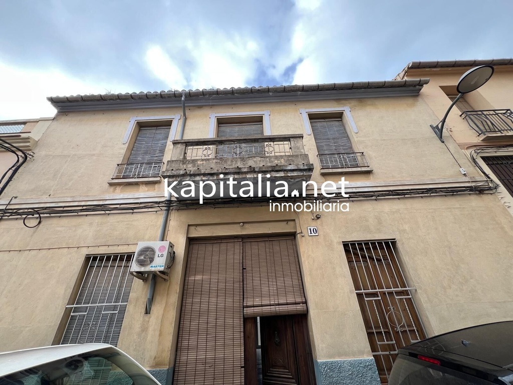 GRANDE MAISON A VENDRE A LA LLOSA DE RANES