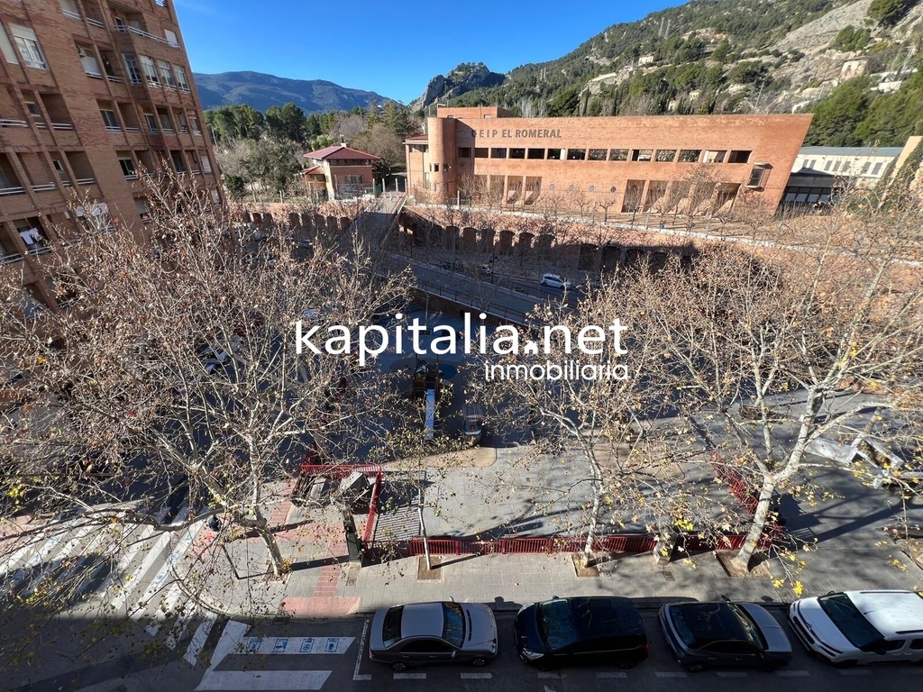 APPARTEMENT ENTIÈREMENT MEUBLÉ À VENDRE À ALCOY