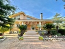 Exclusive villa for sale in Ontinyent.