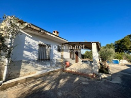 Cosy country house in Ontinyent.