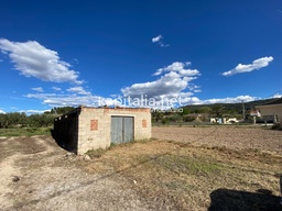 Terrain agricole à vendre à Ontinyent, très proche de la ville.