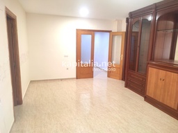 INTERESTING FLAT FOR SALE IN L'OLLERIA.