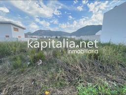 Urban plot for sale in Xativa.