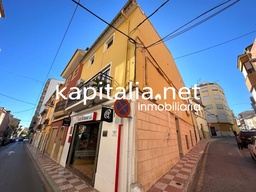 Casa a la venta en el centro de  Castalla (Alicante)