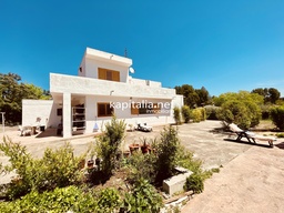 Chalet de estilo mediterráneo a la venta en Alcoy