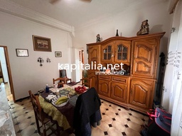 APPARTEMENT AU REZ-DE-CHAUSSÉE ENTIÈREMENT ÉQUIPÉ À VENDRE À XATIVA.