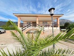 Chalet reformado en Gaianes