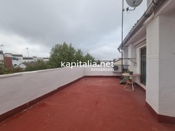 Piso con terraza a la venta en Ontinyent