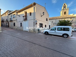 Casa de pueblo reformada en Almudaina