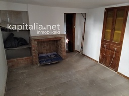 Casa a la venta en Ontinyent, zona La Canterería.